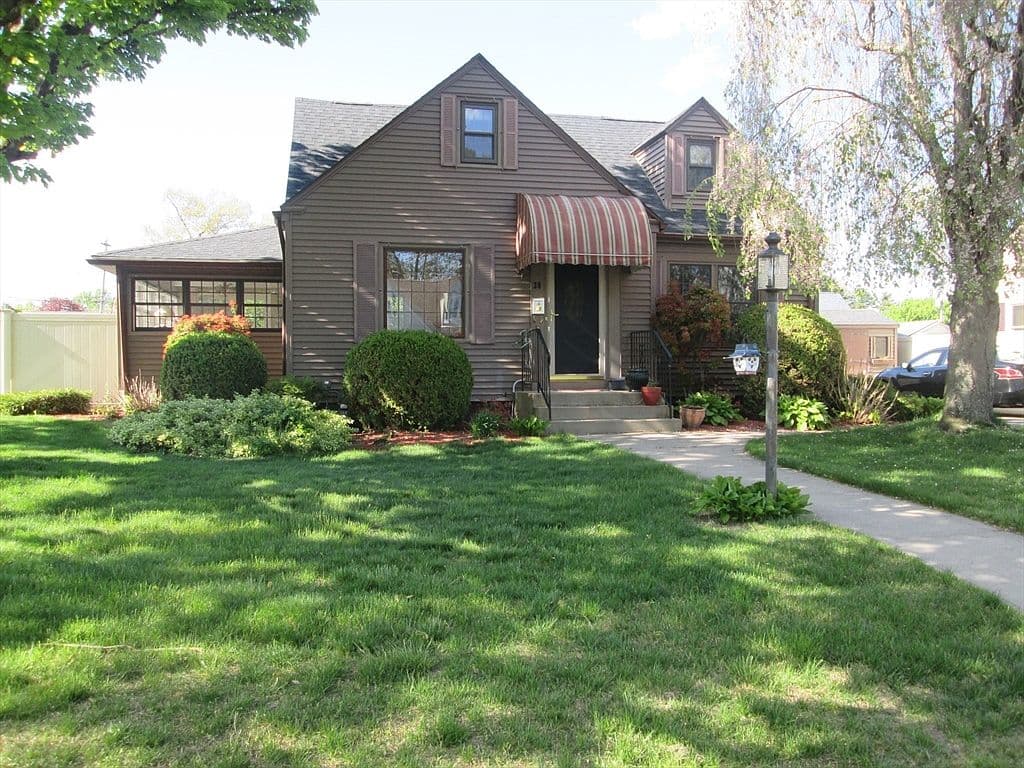 Primary listing photo
