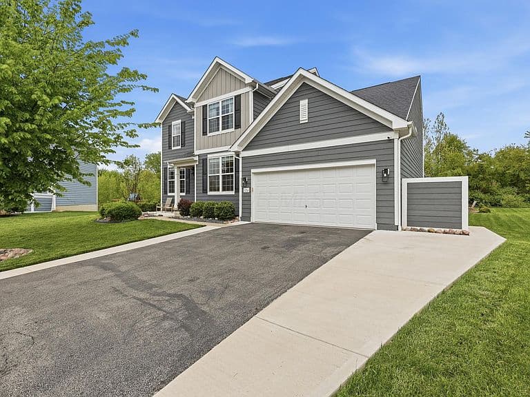 Listing photo