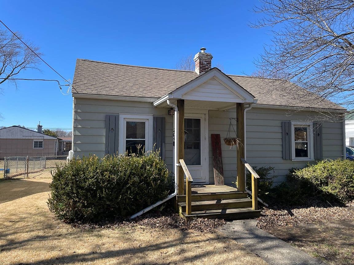 Primary listing photo