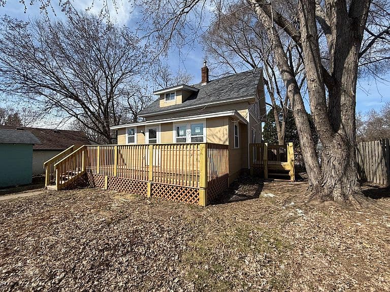 Listing photo 3