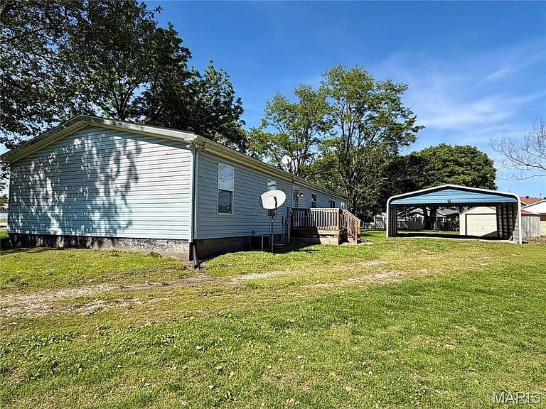 Listing photo 4