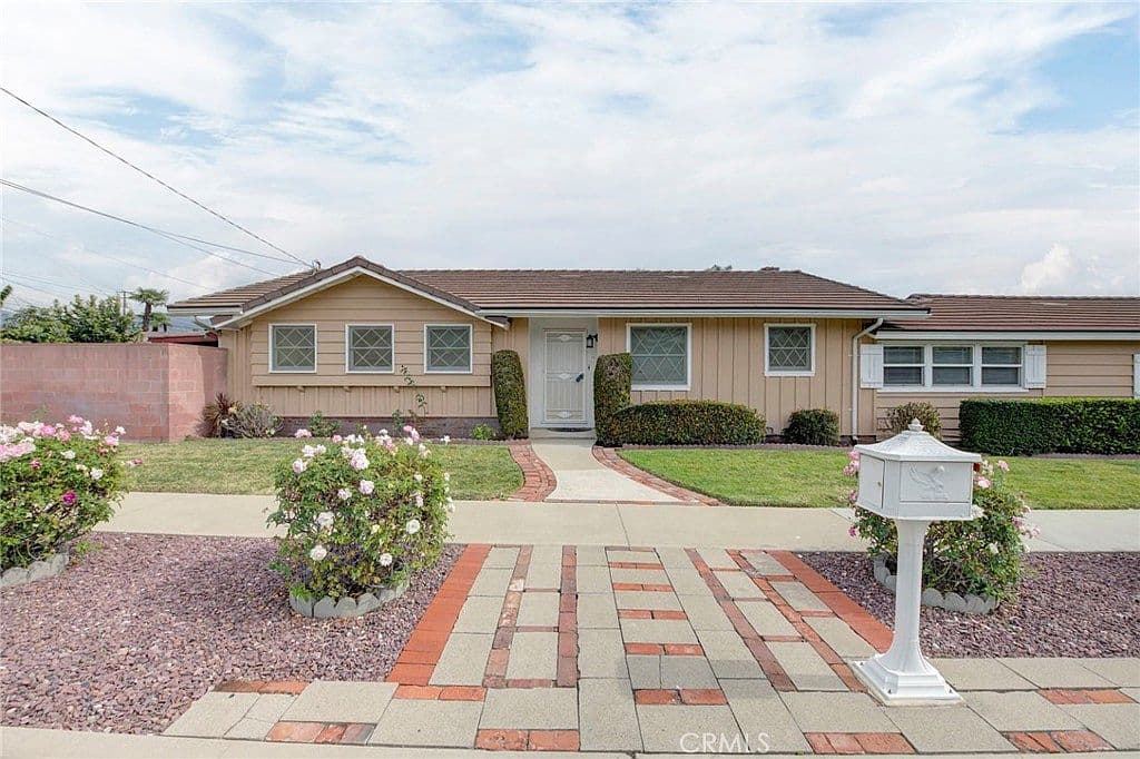 Primary listing photo