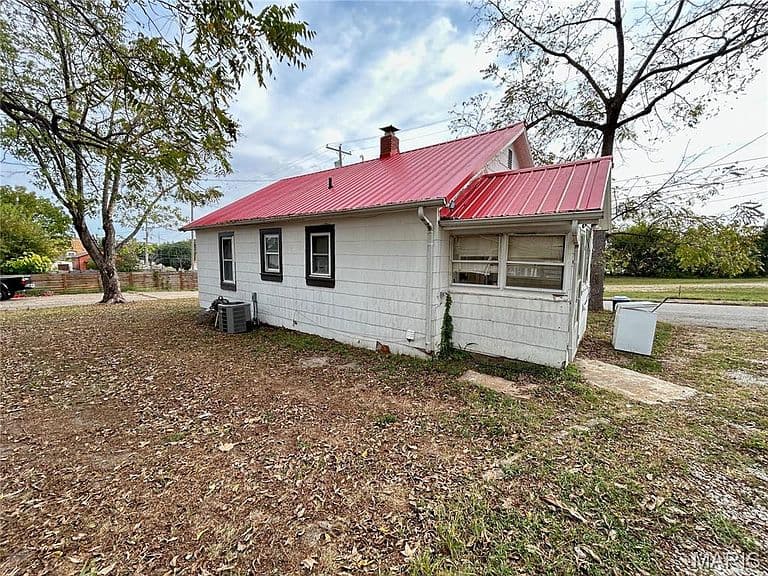 Listing photo 4