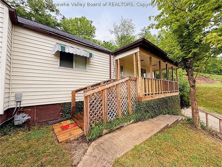 Listing photo 5