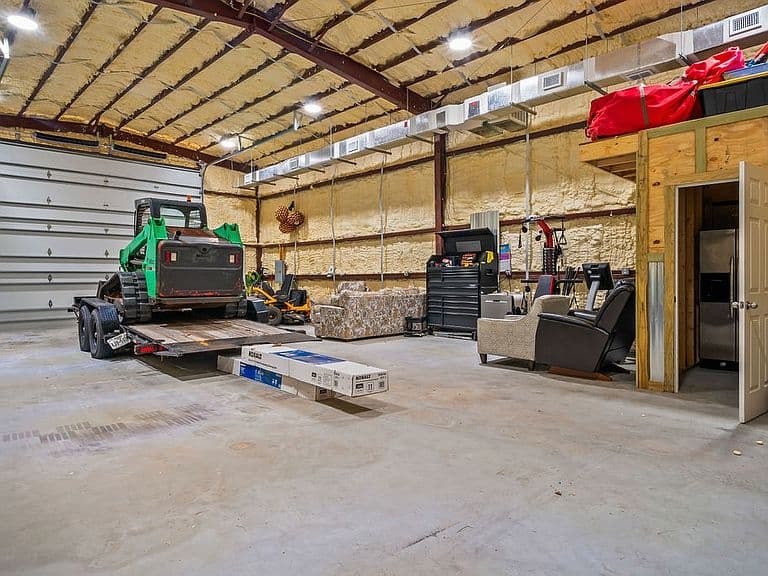 Listing photo 5