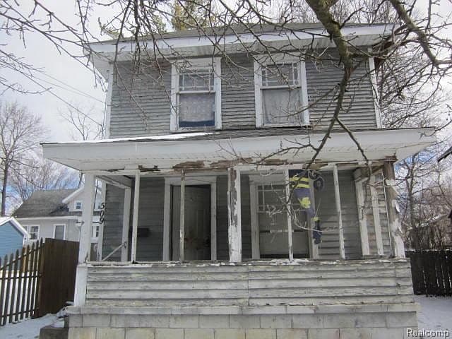 Listing photo 2