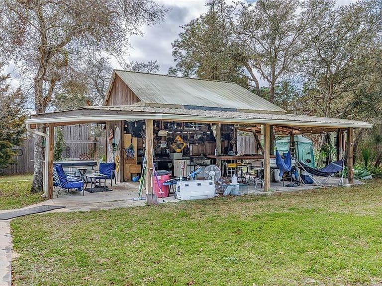 Listing photo 5