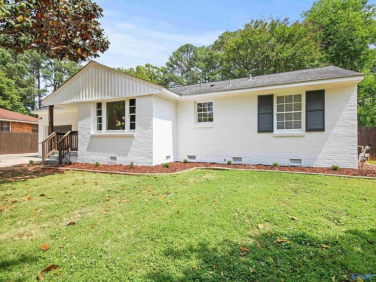 Listing photo 4