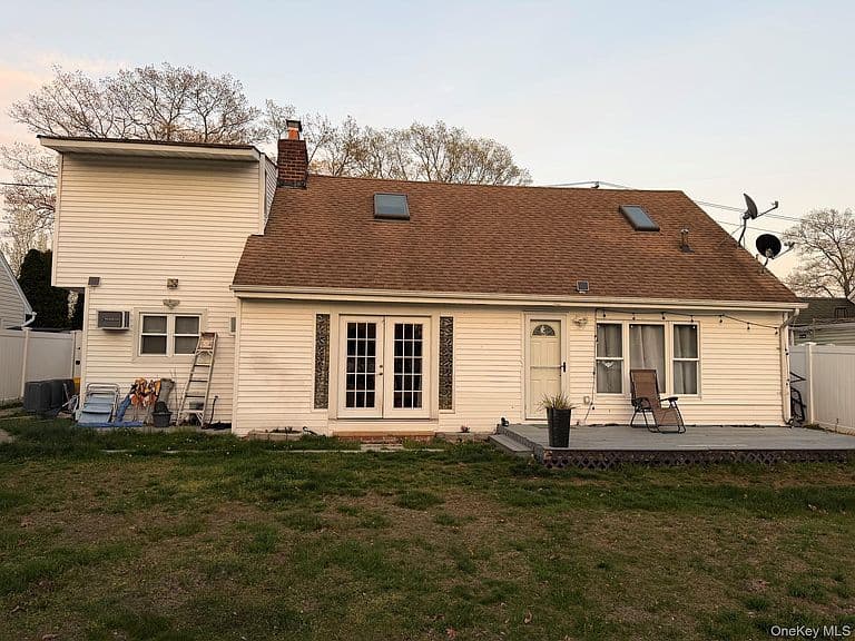 Listing photo 4