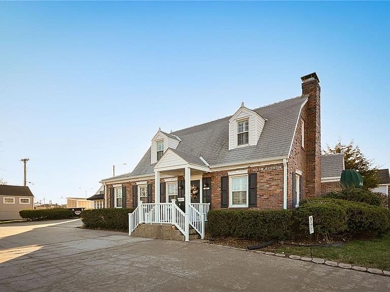 Listing photo 5