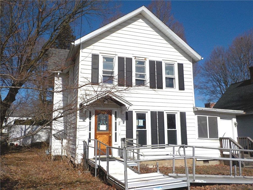 Primary listing photo