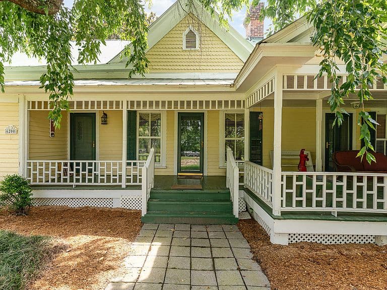 Listing photo 5