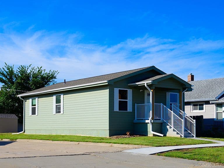 Listing photo 3