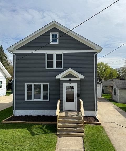 Listing photo 2