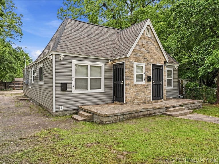 Listing photo 5