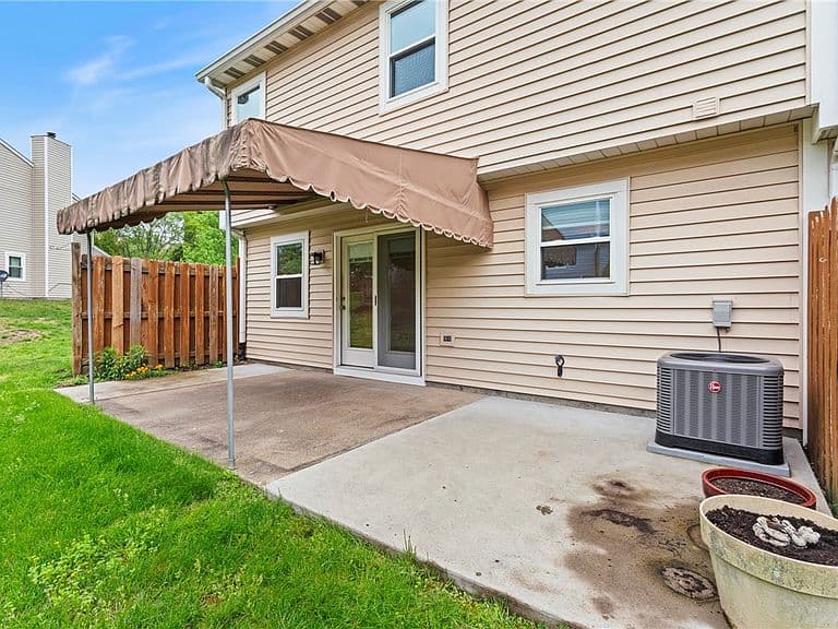 Listing photo 4