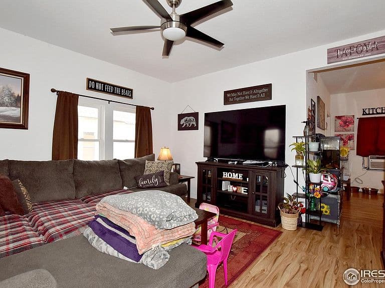 Listing photo 5