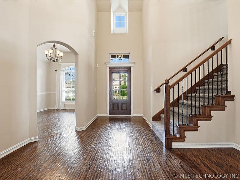 Listing photo 3