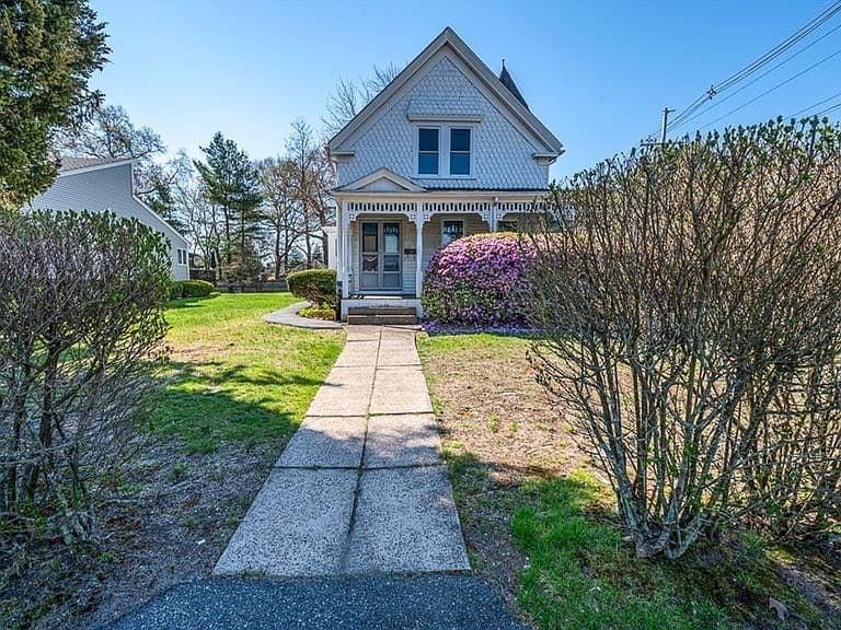 Listing photo 3