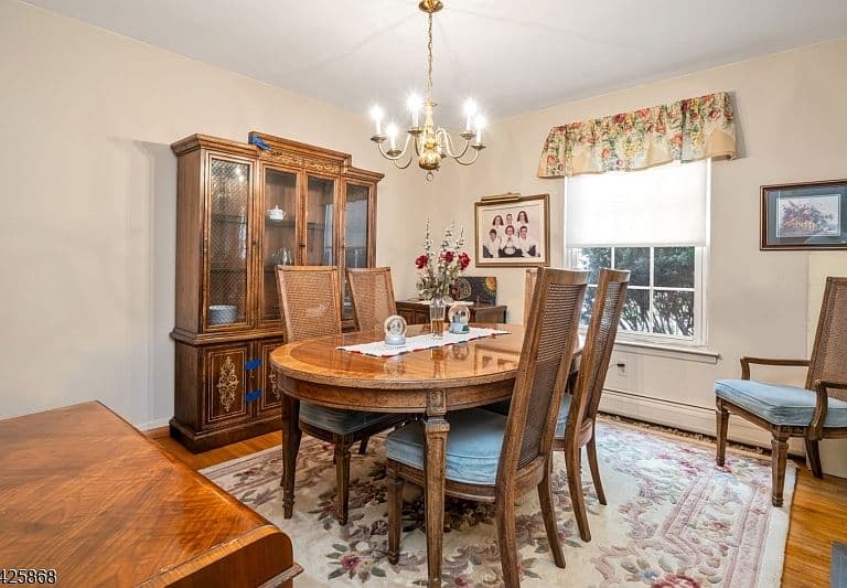 Listing photo 5