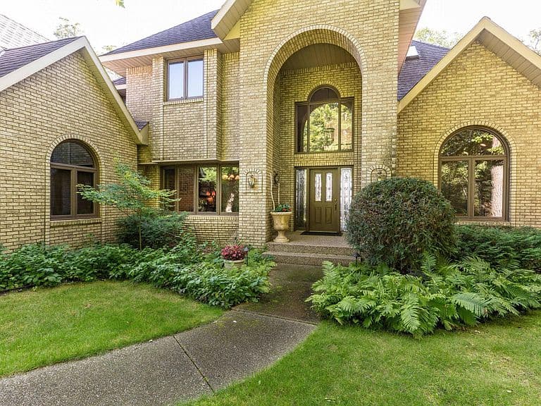 Listing photo 5
