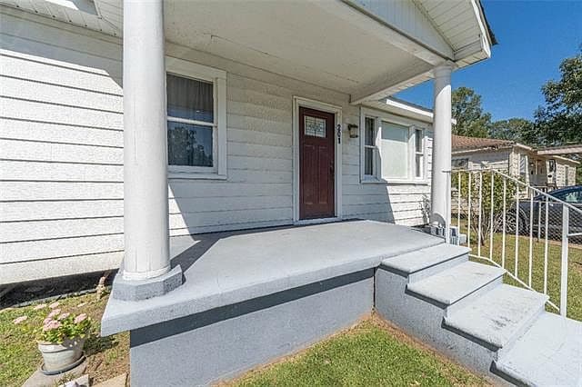 Listing photo 5