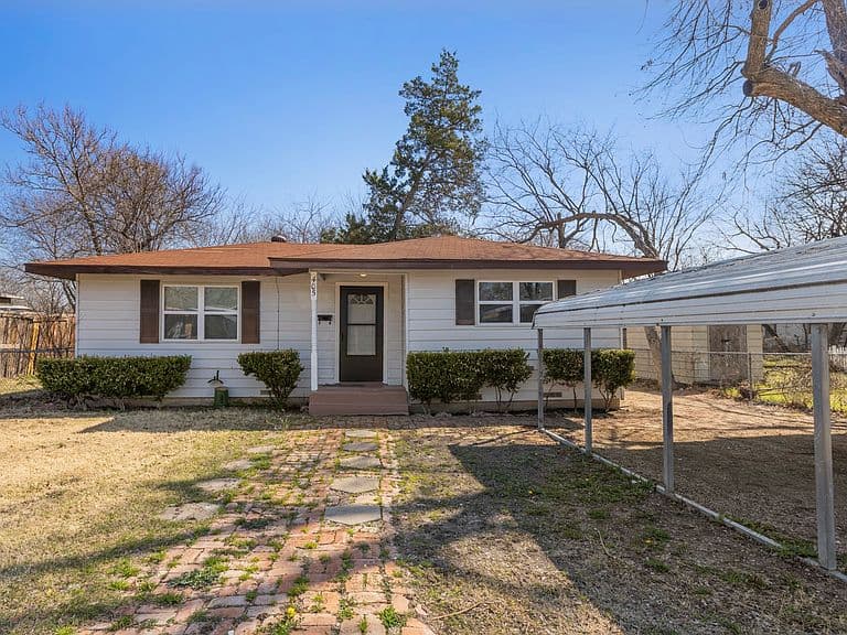 Listing photo 4