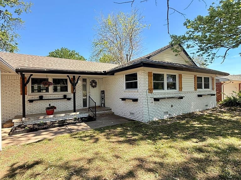 Listing photo 4
