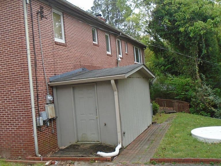 Listing photo 4