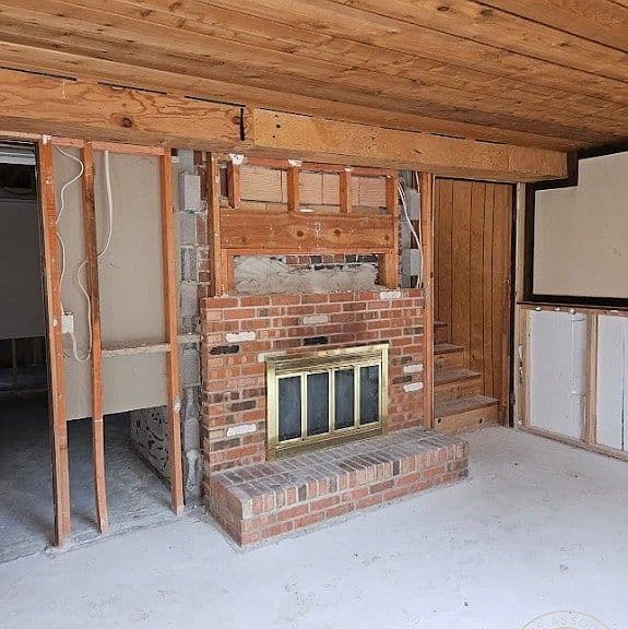 Listing photo 5