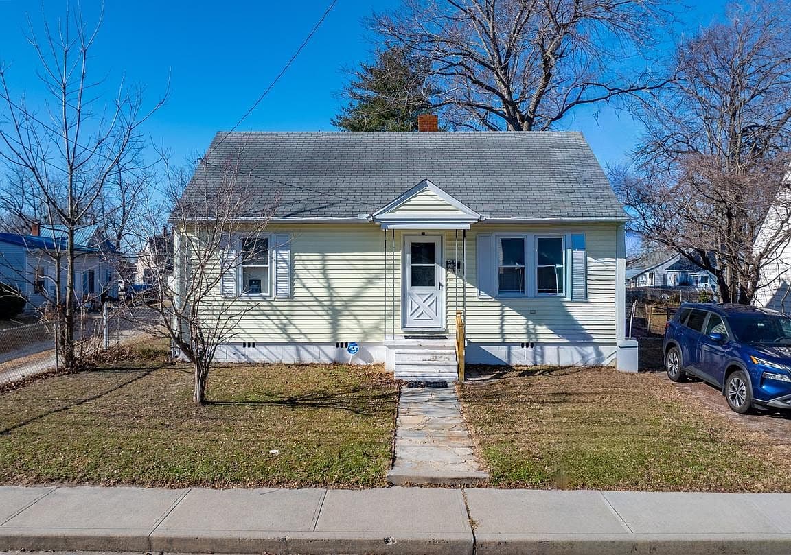 Primary listing photo