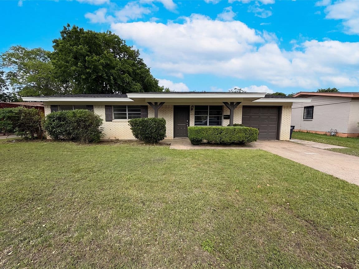 Primary listing photo