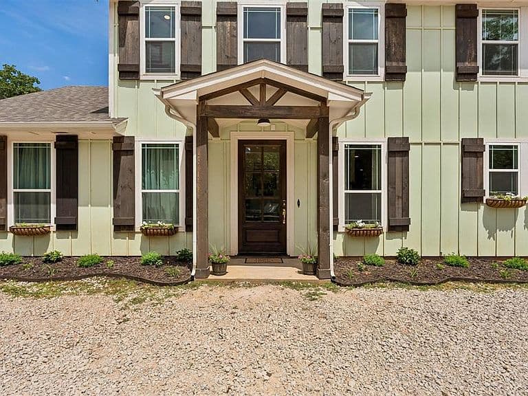 Listing photo 4