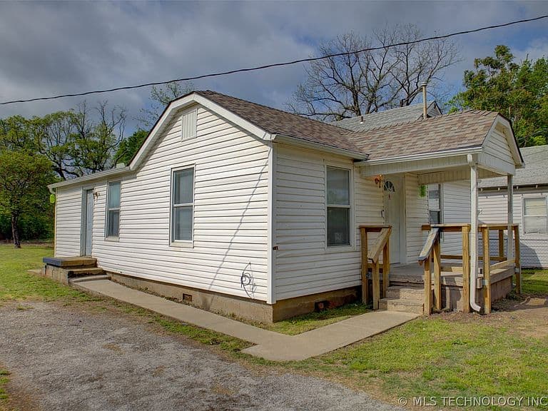 Listing photo 4