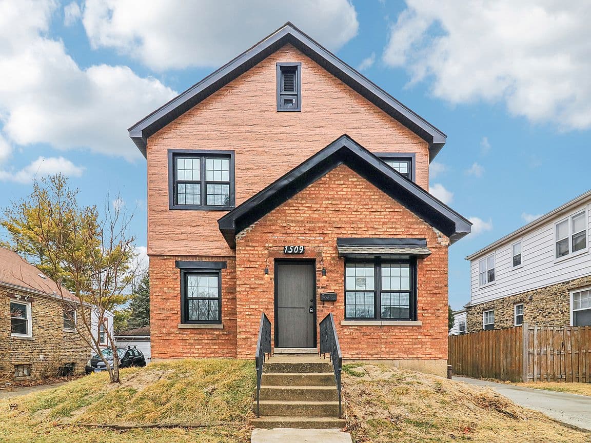 Primary listing photo