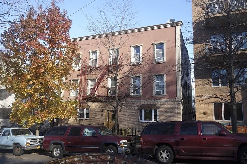 Primary listing photo