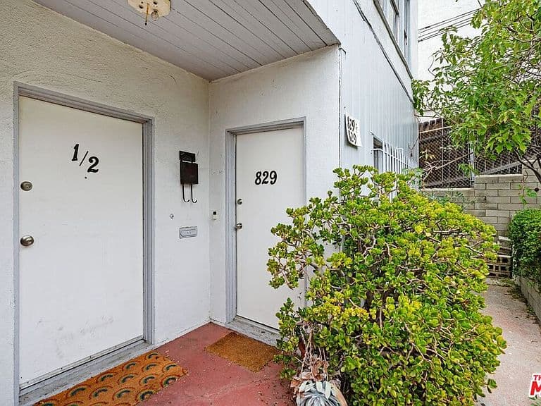 Listing photo 2