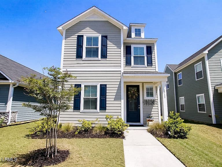 Listing photo 2