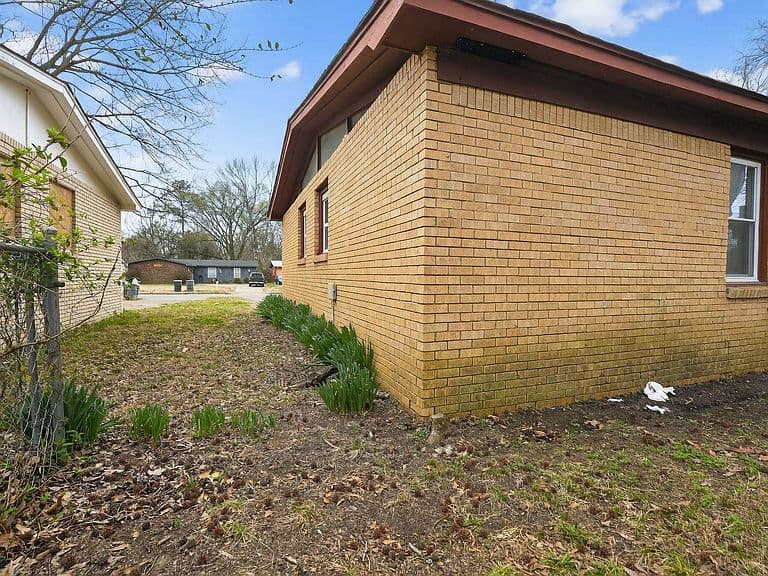 Listing photo 4