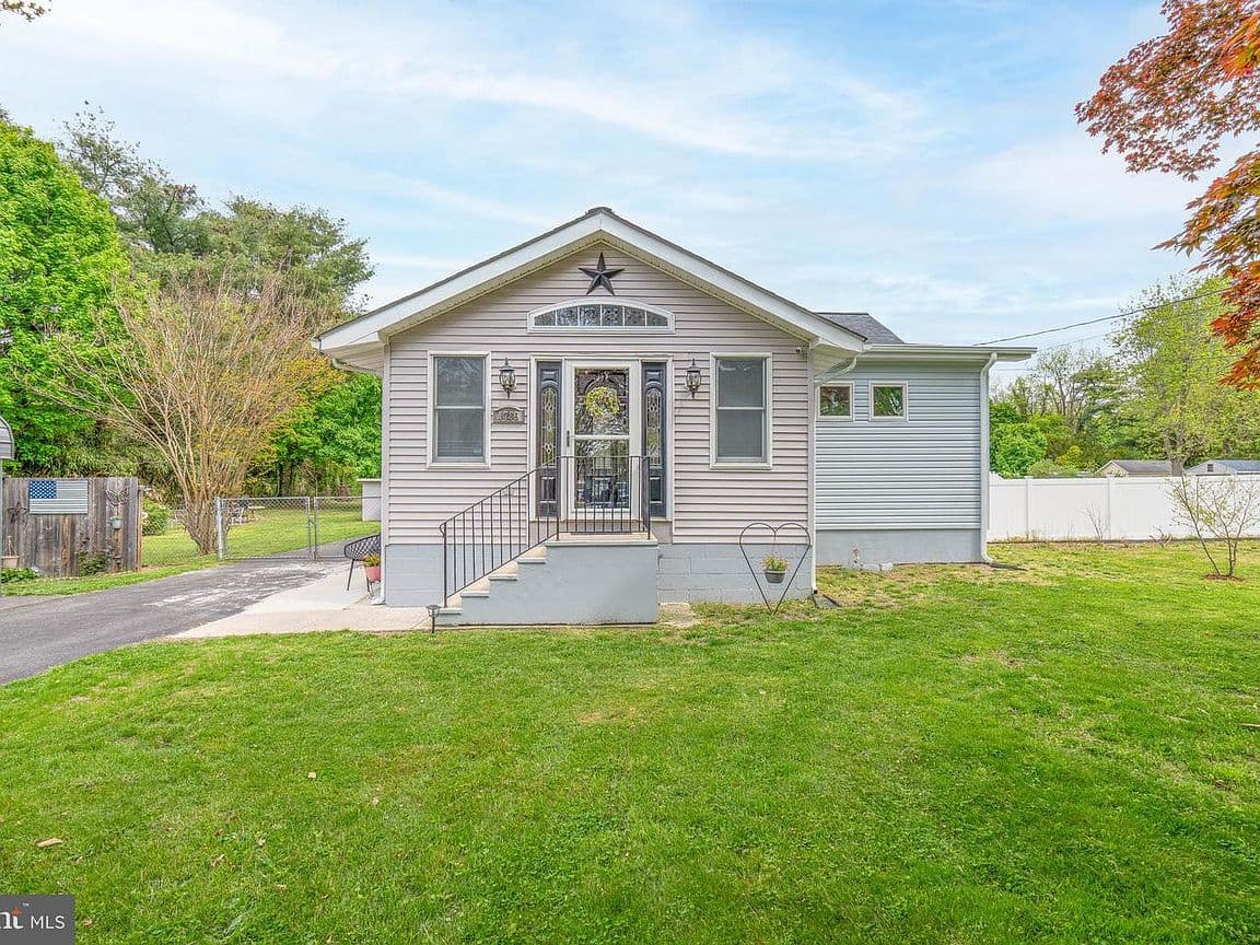 Primary listing photo