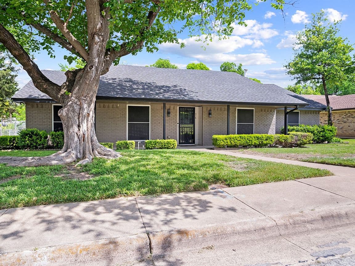 Primary listing photo