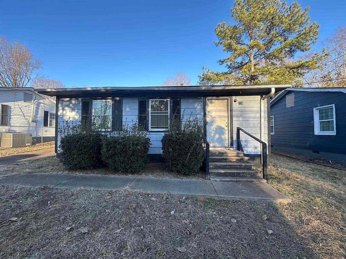 Primary listing photo