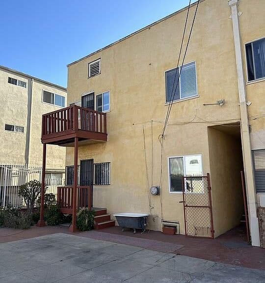Listing photo 5