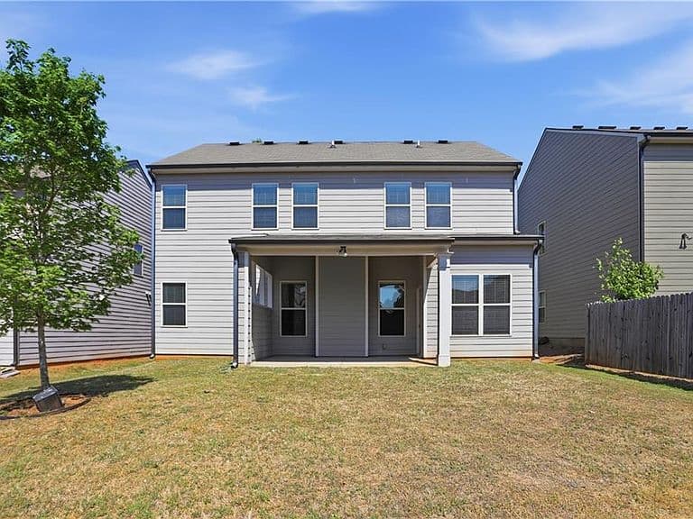 Listing photo 5