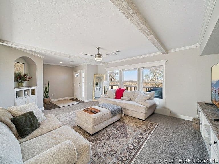 Listing photo 3