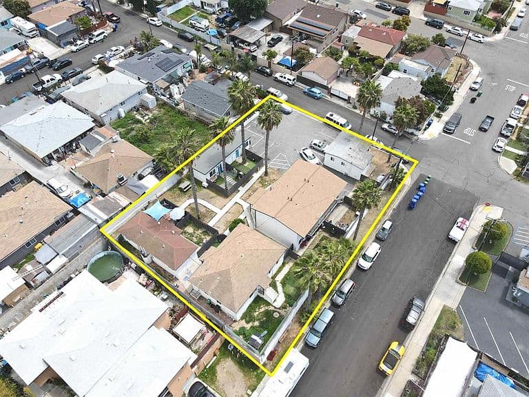 Listing photo 3