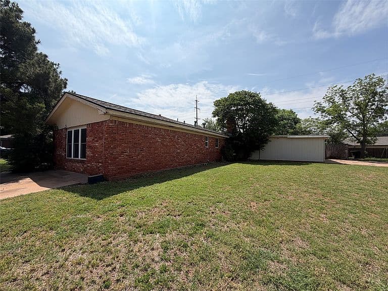 Listing photo 4