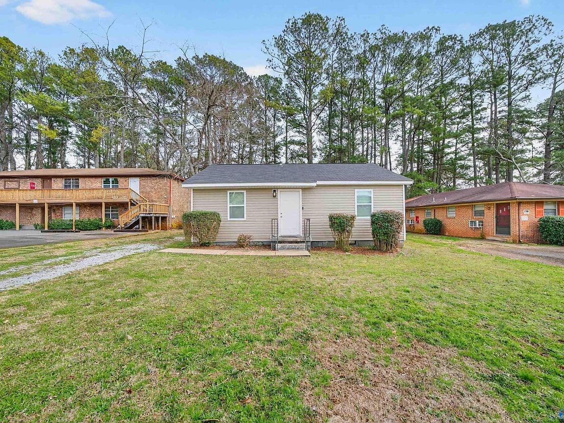 Primary listing photo