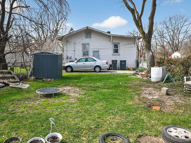 Listing photo 5