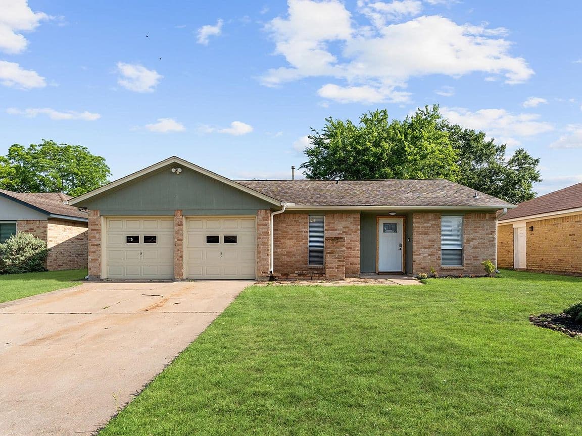 Primary listing photo